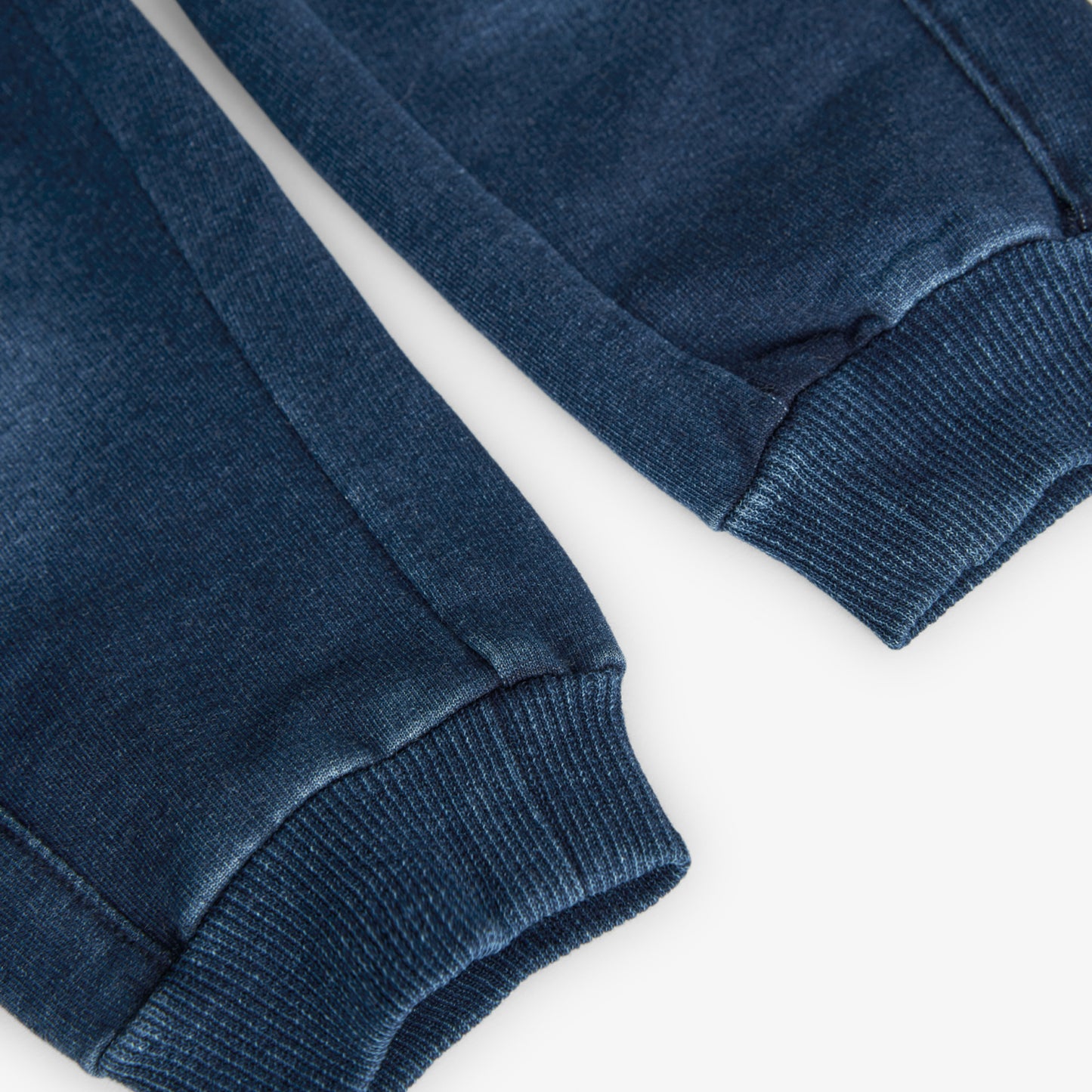Pantalón felpa azul tipo jogger para mini niño