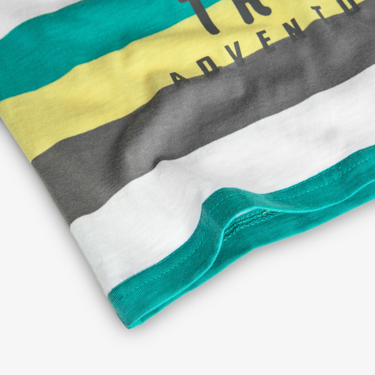 Conjunto de playera rayas con pantalón verde para mini niño y niño jr