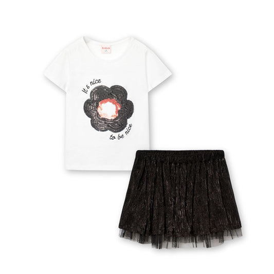 Conjunto blusa con falda negra combinada para niña jr