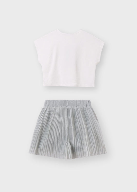 Conjunto camiseta con short plisado plata niña jr