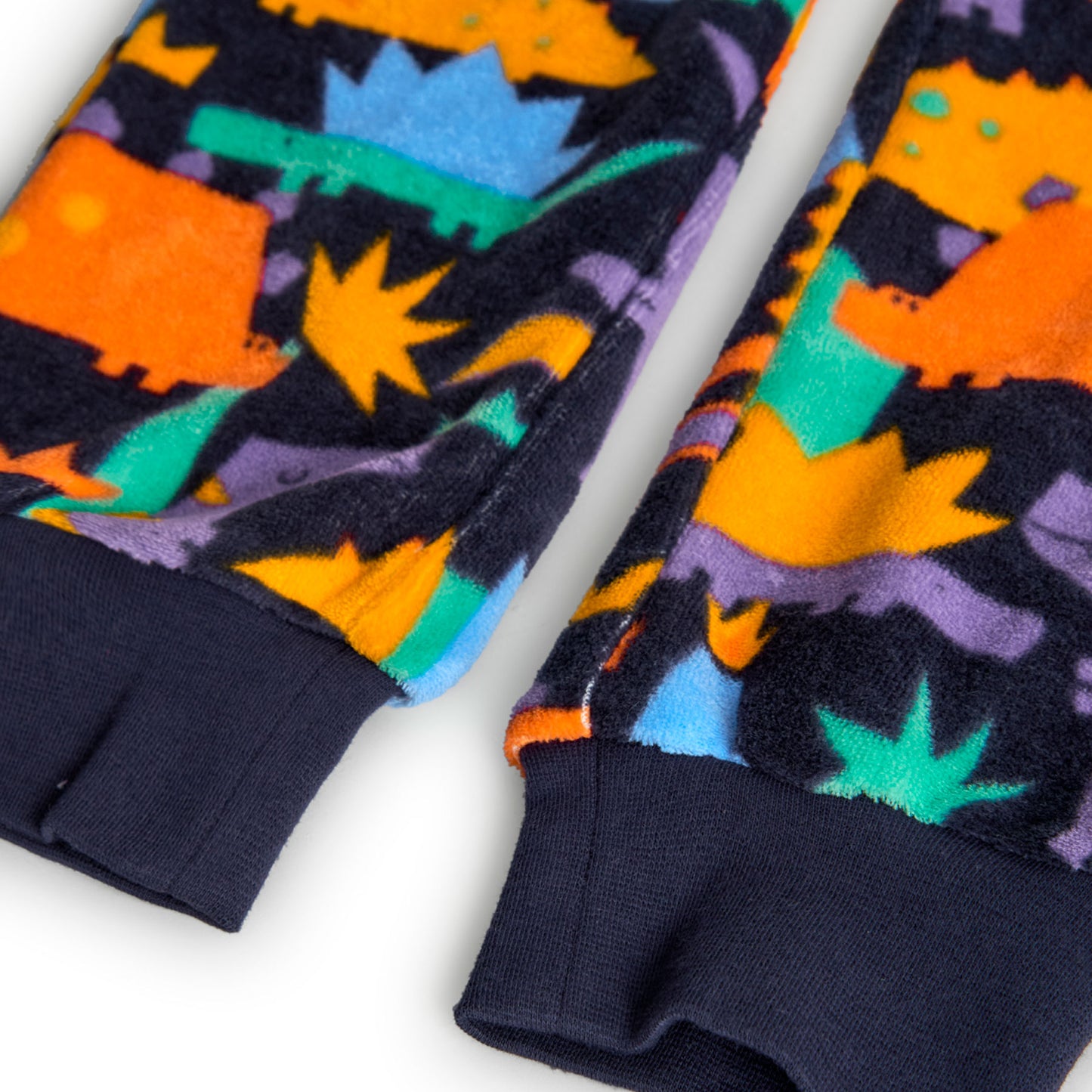 Pijama terciopelo estampado dino mini niño