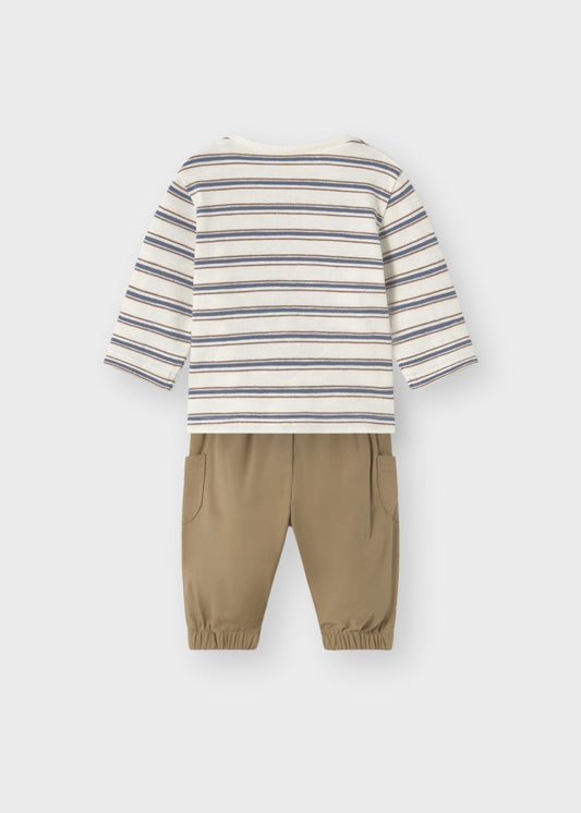 Conjunto playera manga larga con pantalón camel recién nacido