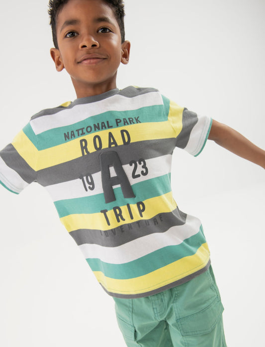 Conjunto playera rayas con pantalón verde para mini niño y niño jr