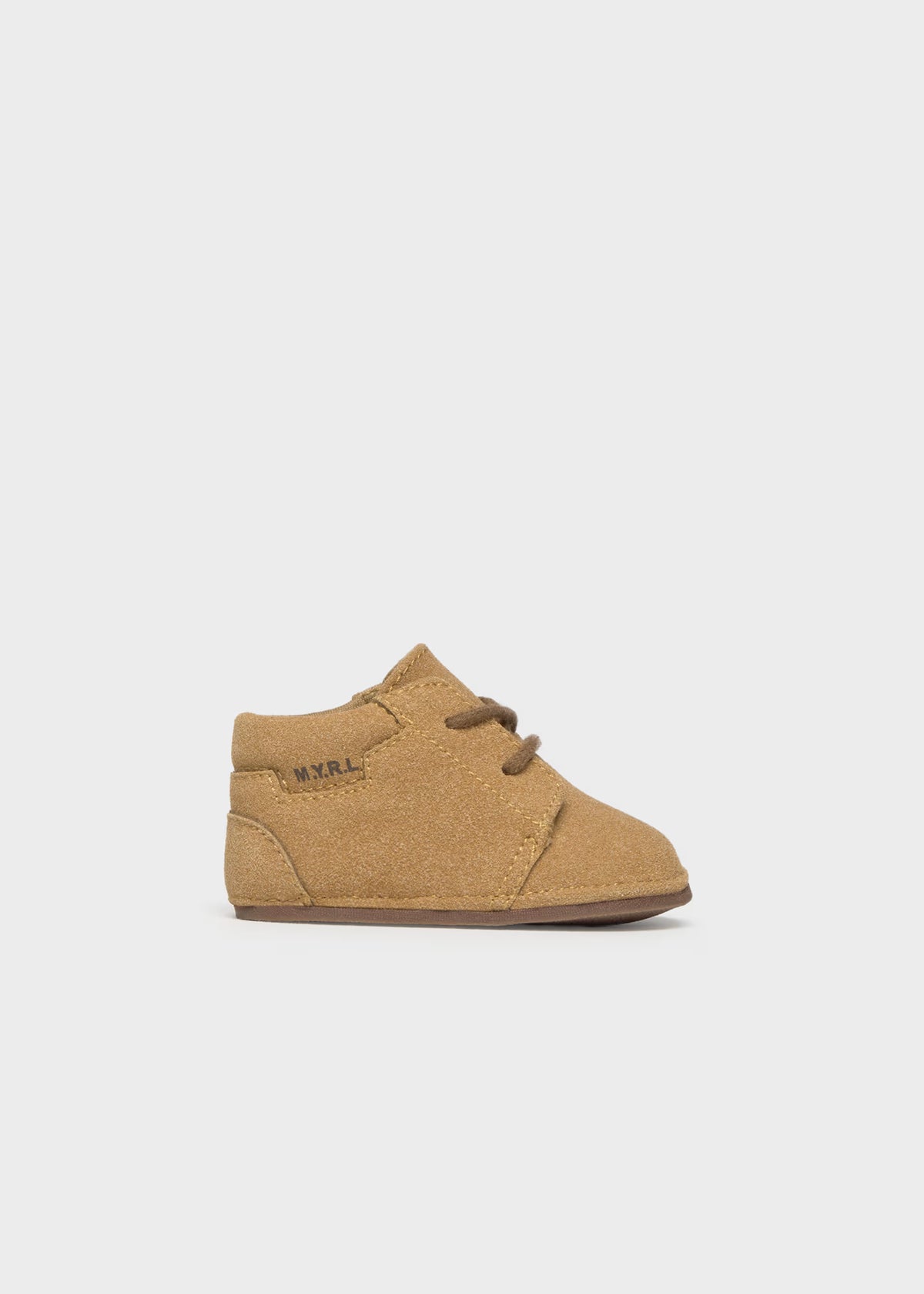 Bota antelina caramelo recién nacido