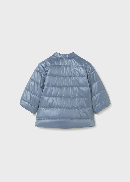 Chamarra azul cortavientos recién nacida