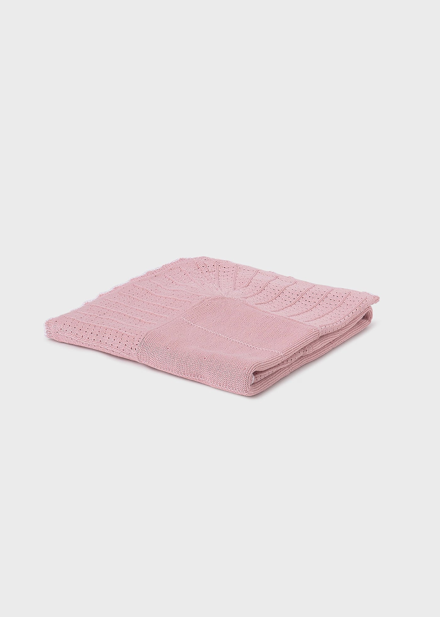 Frazada tricot rosa recién nacida
