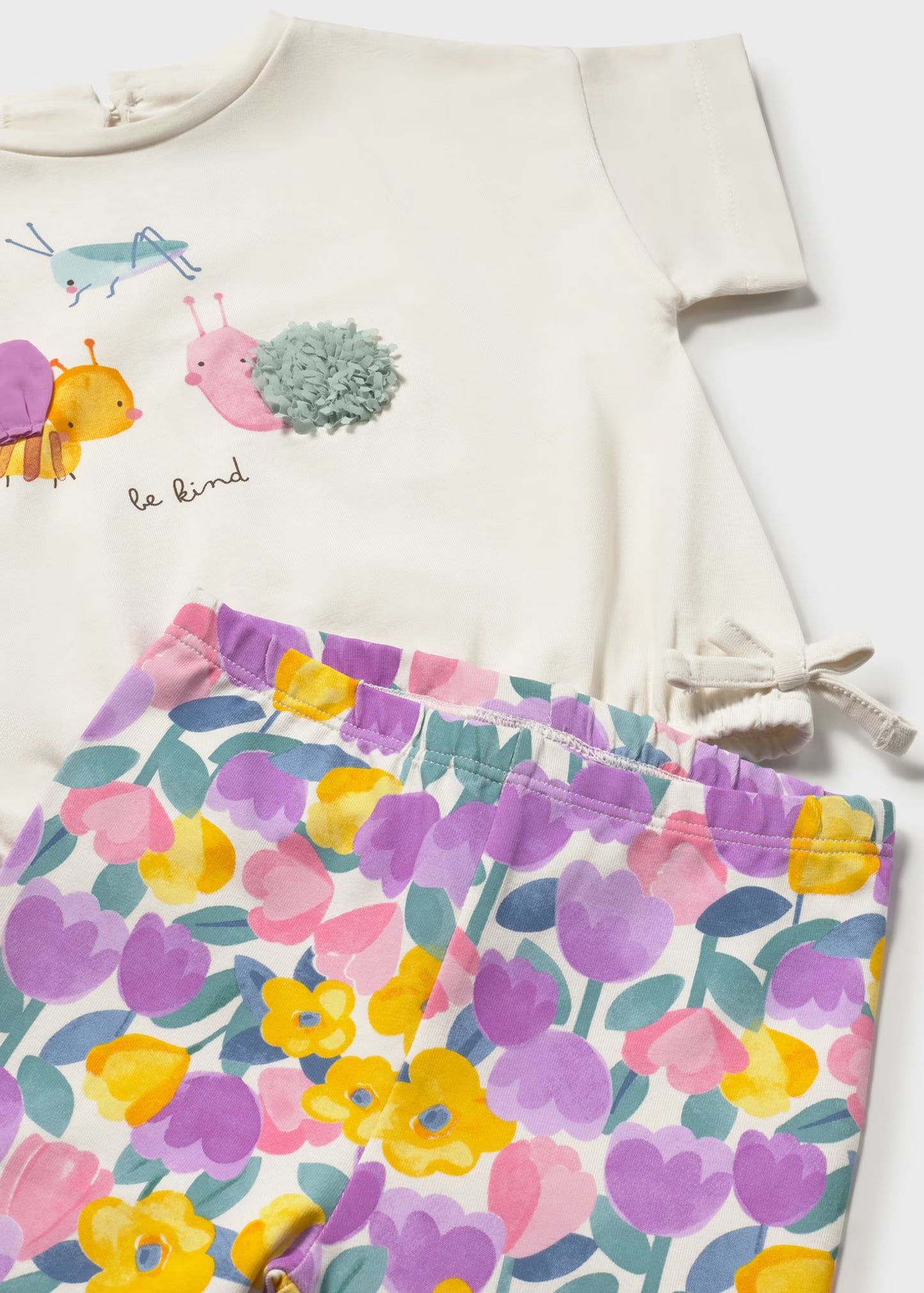 Conjunto legging estampado y playera bebé niña