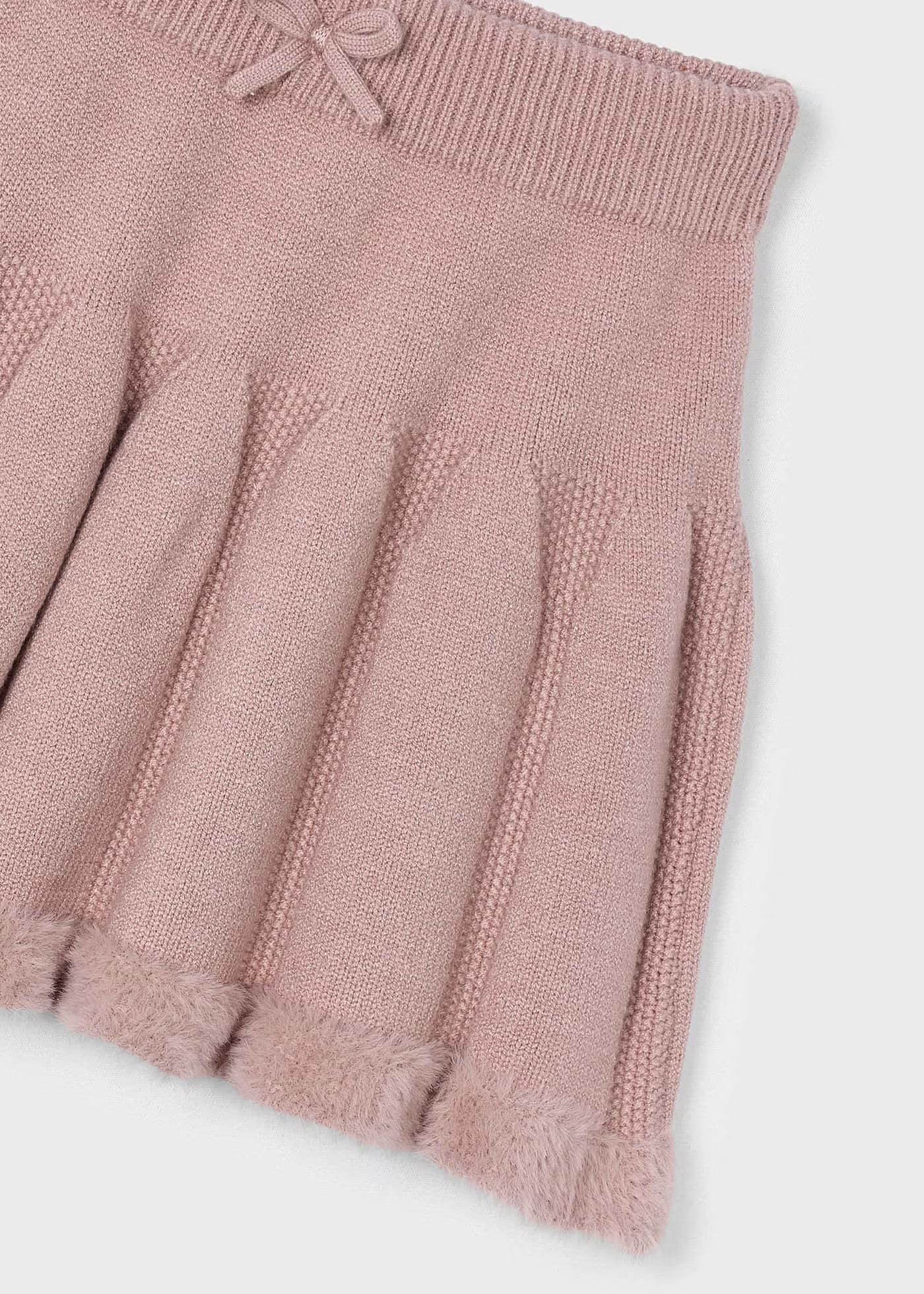Cojunto suéter calados con falda tricot mini niña