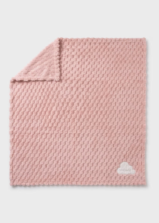 Cobija pelo rosa recién nacida