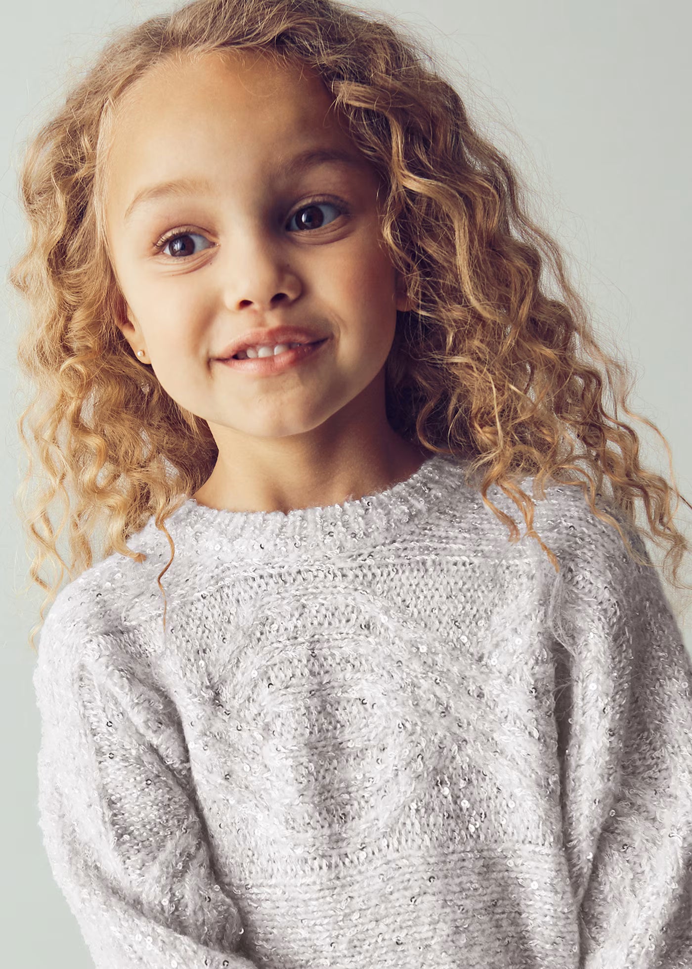 Suéter lentejuelas plata mini niña