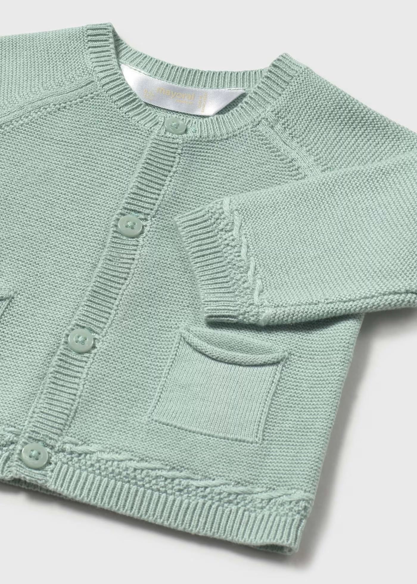 Suéter cardigan verde jade recién nacido