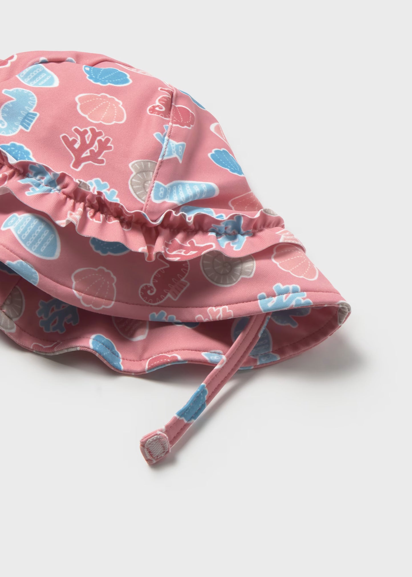 Traje de baño con gorro protección solar recién nacida