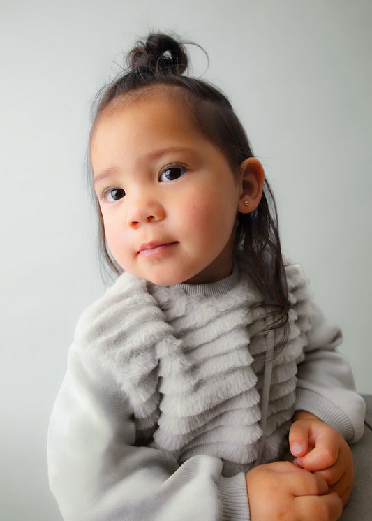 Vestido pelo gris con bolsa bebé niña