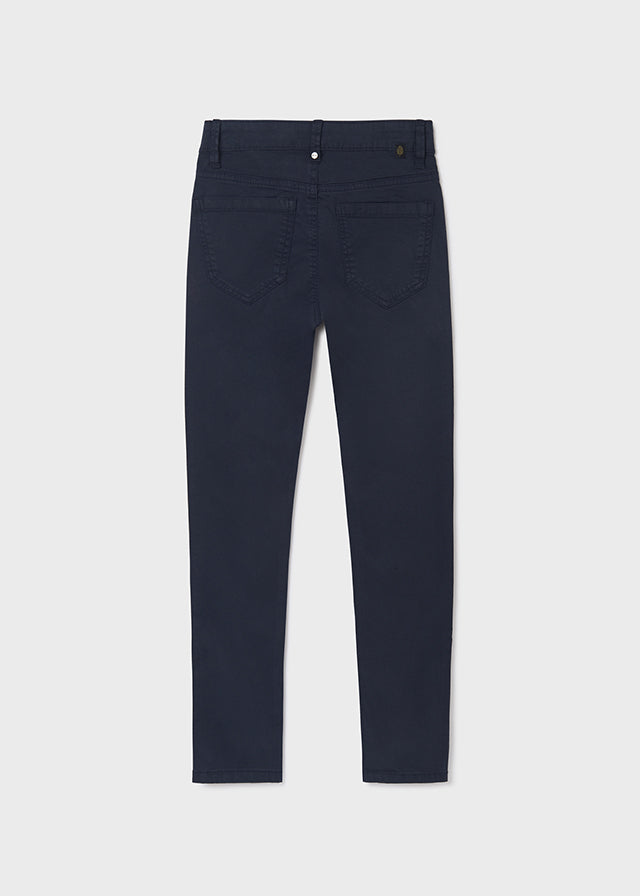 Pantalón largo slim fit básico azul marino niño jr
