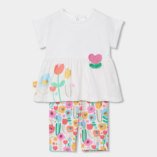 Conjunto flores colores bebé niña