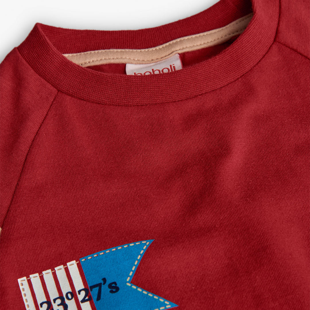 Playera roja banderas mini niño
