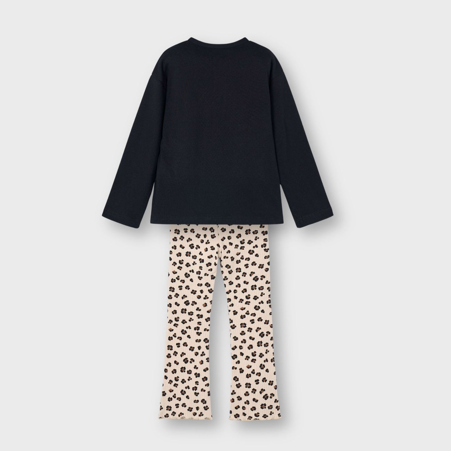 Conjunto leopardo leggings flare mini niña