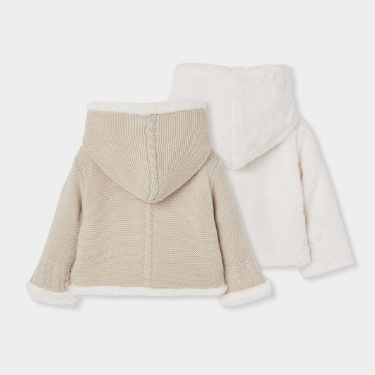 Chamarra reversible crema con capucha bebé