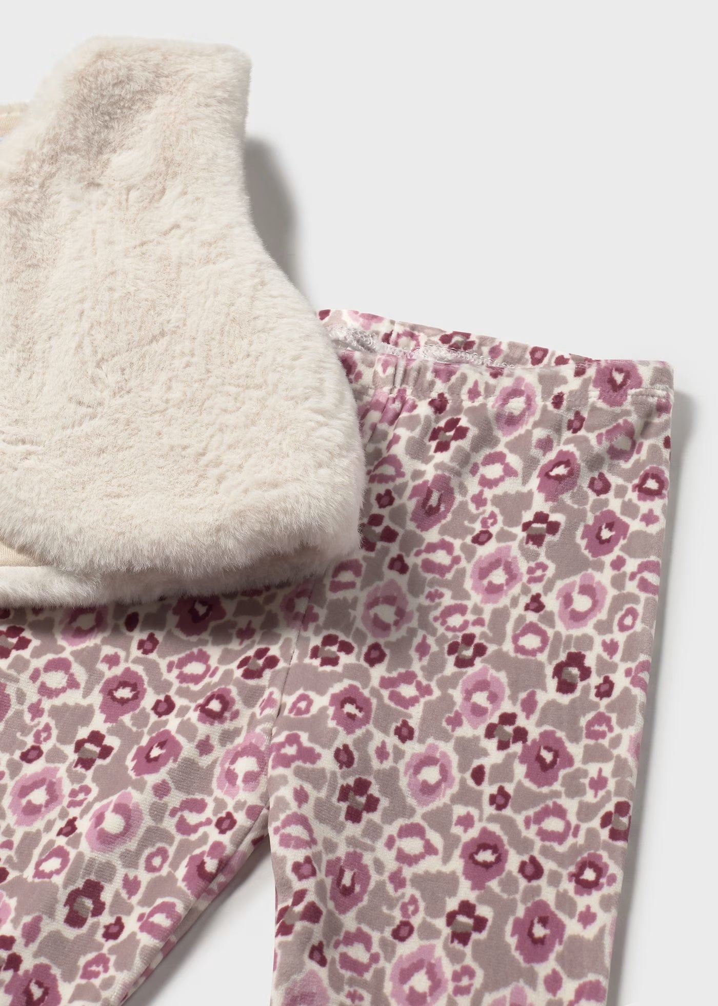 Conjunto chaleco 3 piezas bebé niña