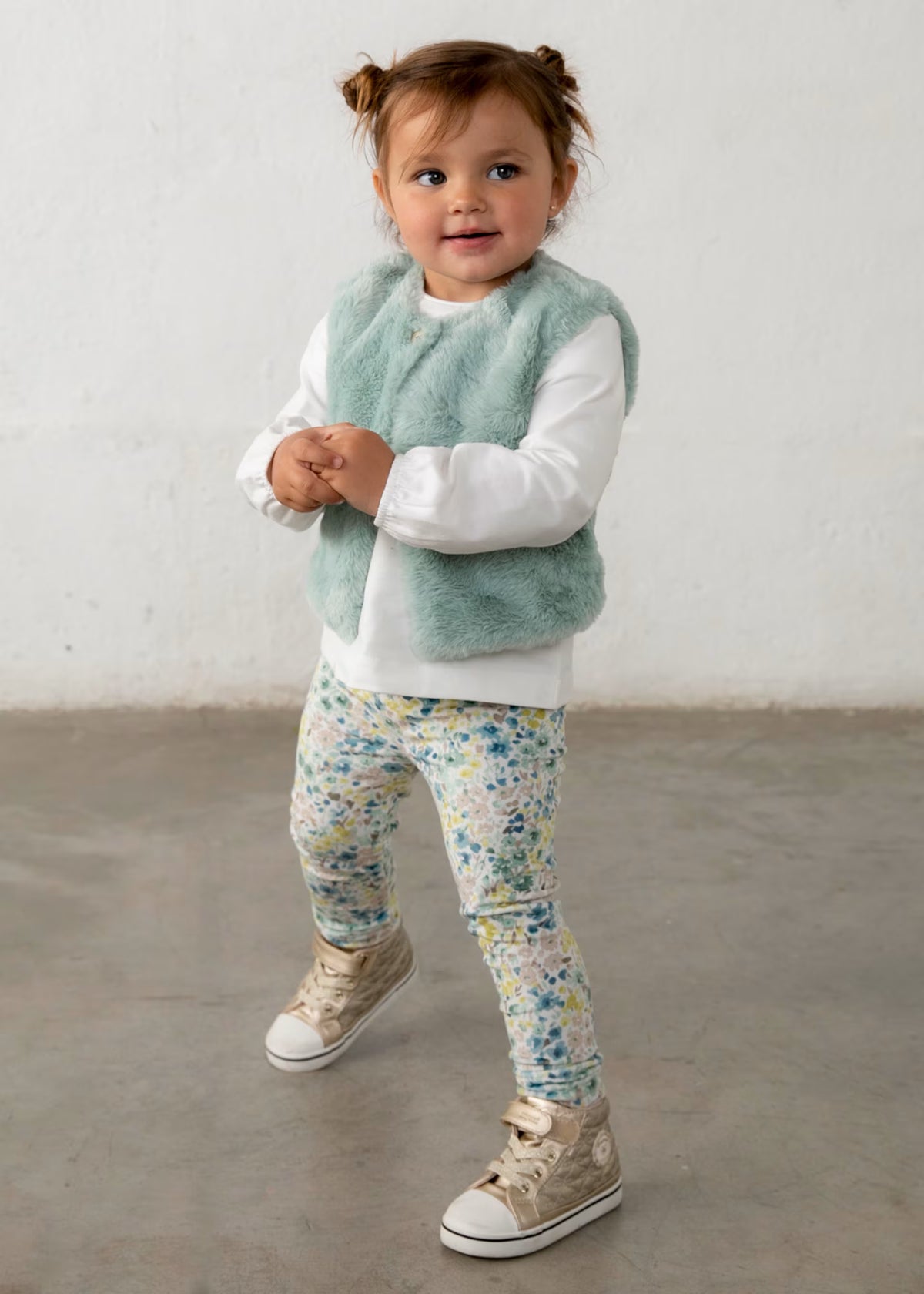 Conjunto de leggings con chaleco pelo bebé niña