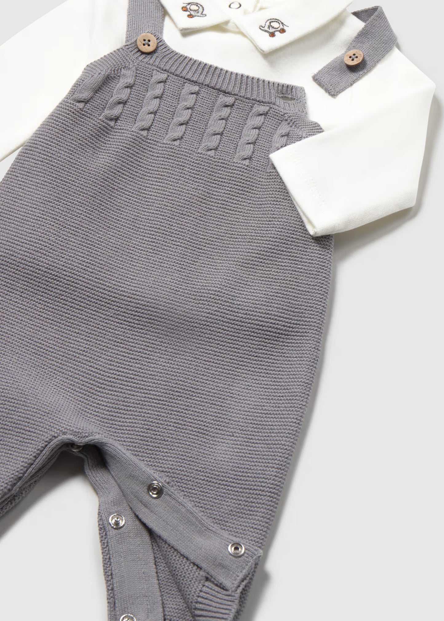 Conjunto 3 piezas peto tricot recién nacido