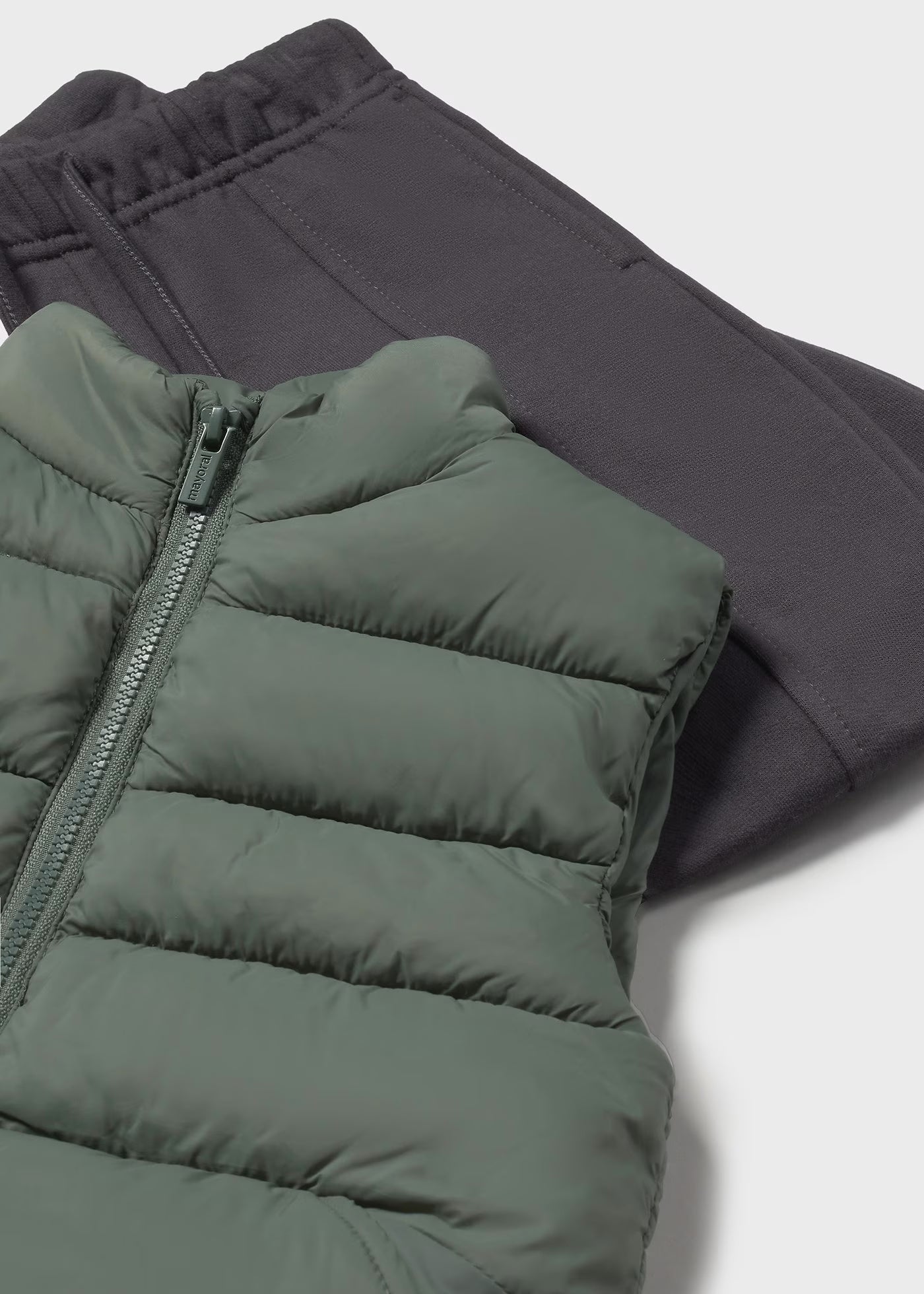 Conjunto chaleco 3 piezas verde bebé niño