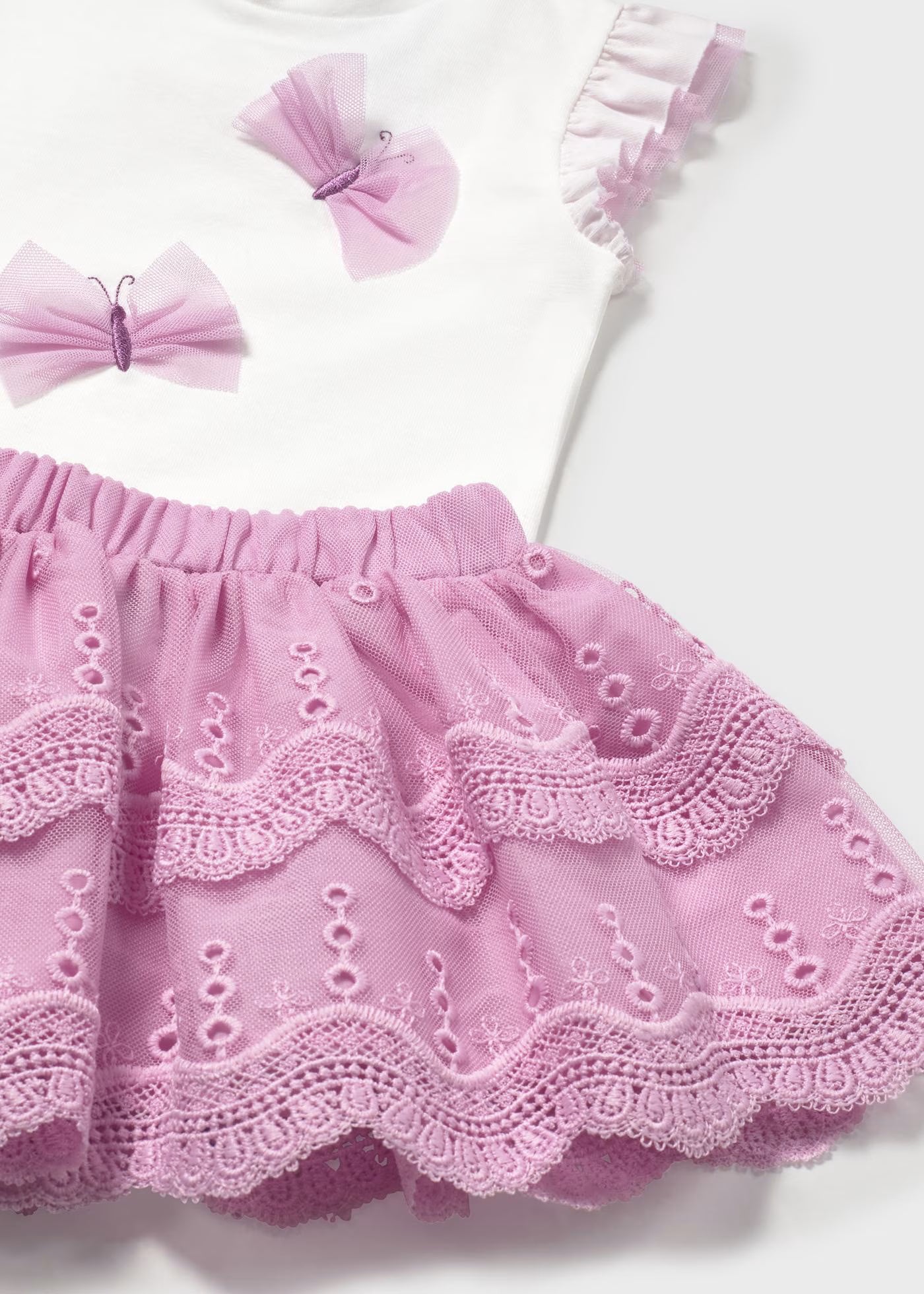 Conjunto blusa con falda tul bordado bebé niña