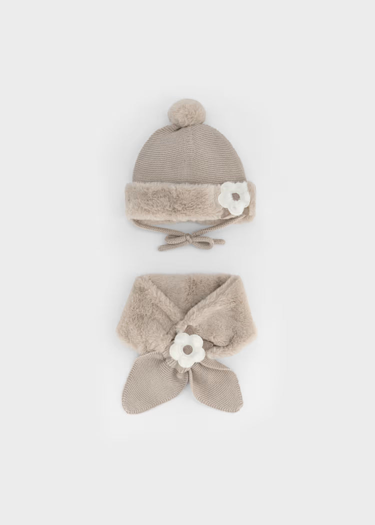 Set gorro y bufanda beige bebé niña