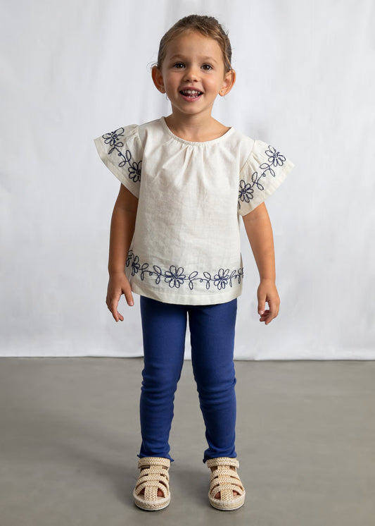 Conjunto leggings y playera con flores bordadas mini niña