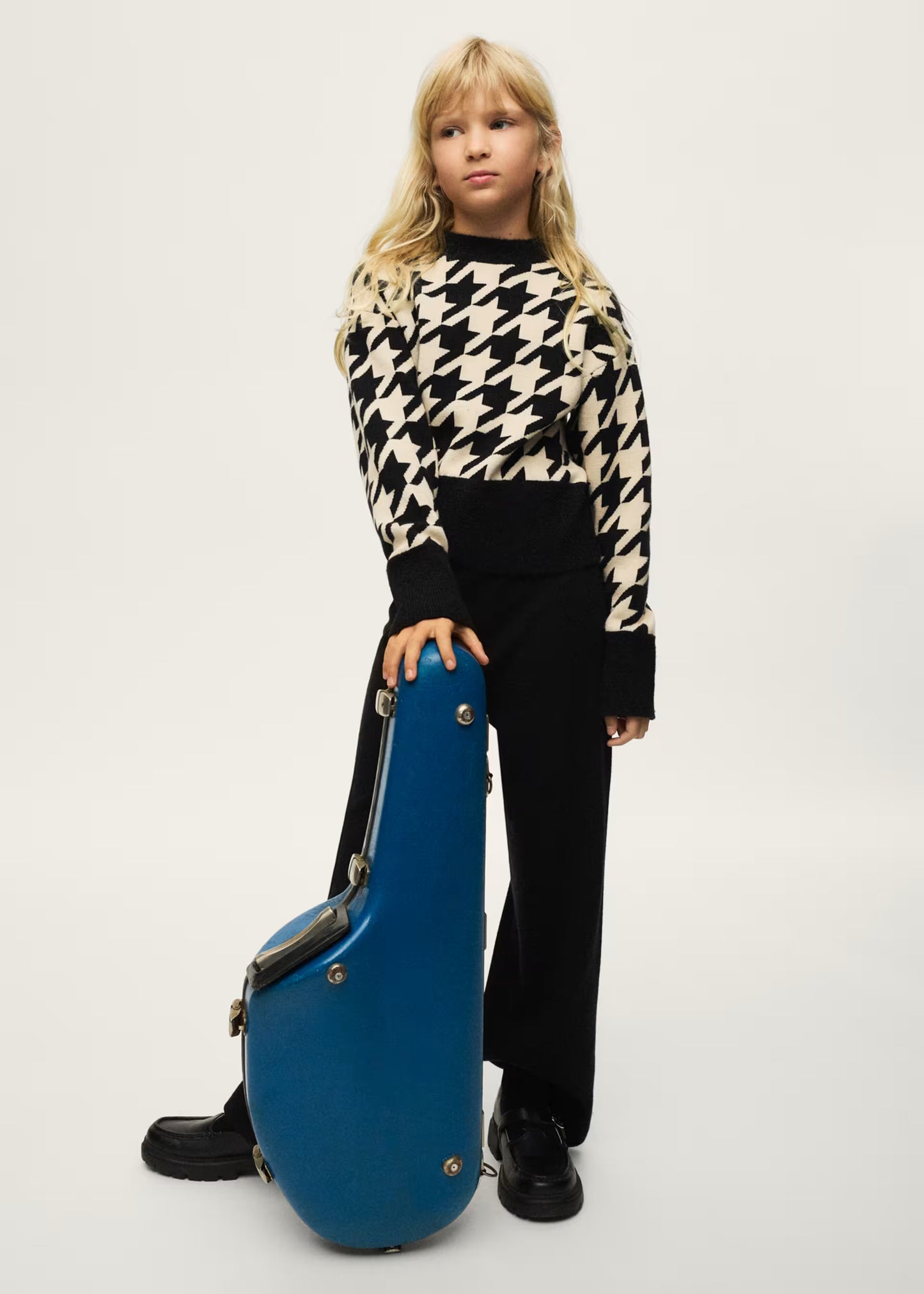 Conjunto pantalón negro con suéter niña jr
