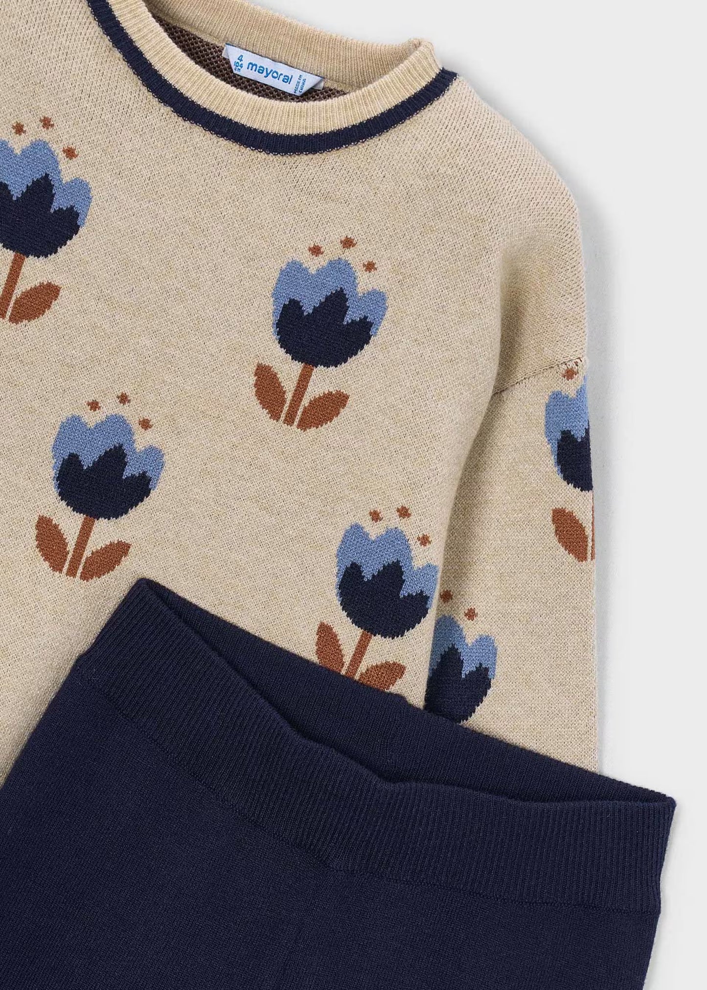 Conjunto pantalón y suéter marino mini niña