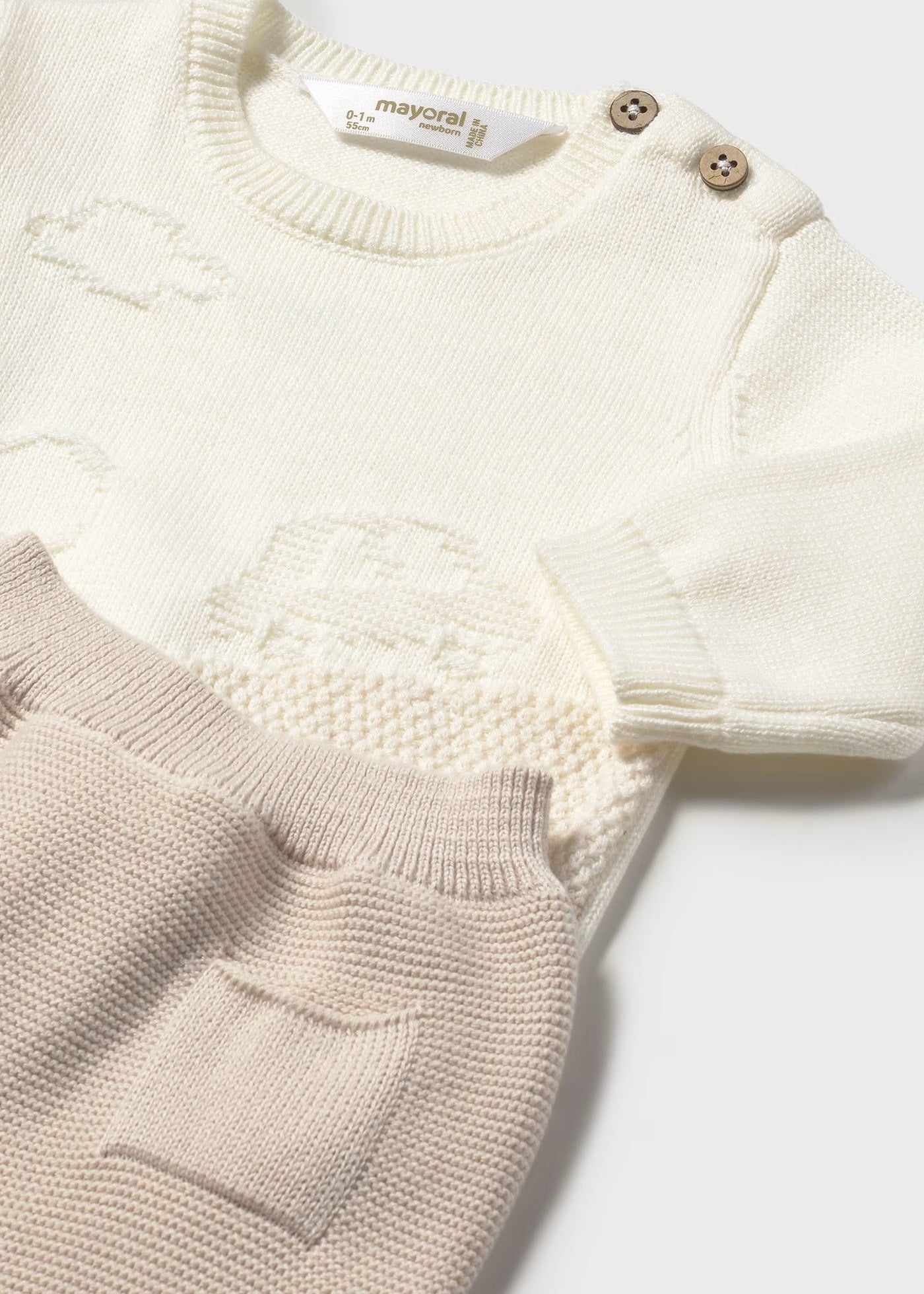 Conjunto pantalón y suéter tricot beige recién nacido