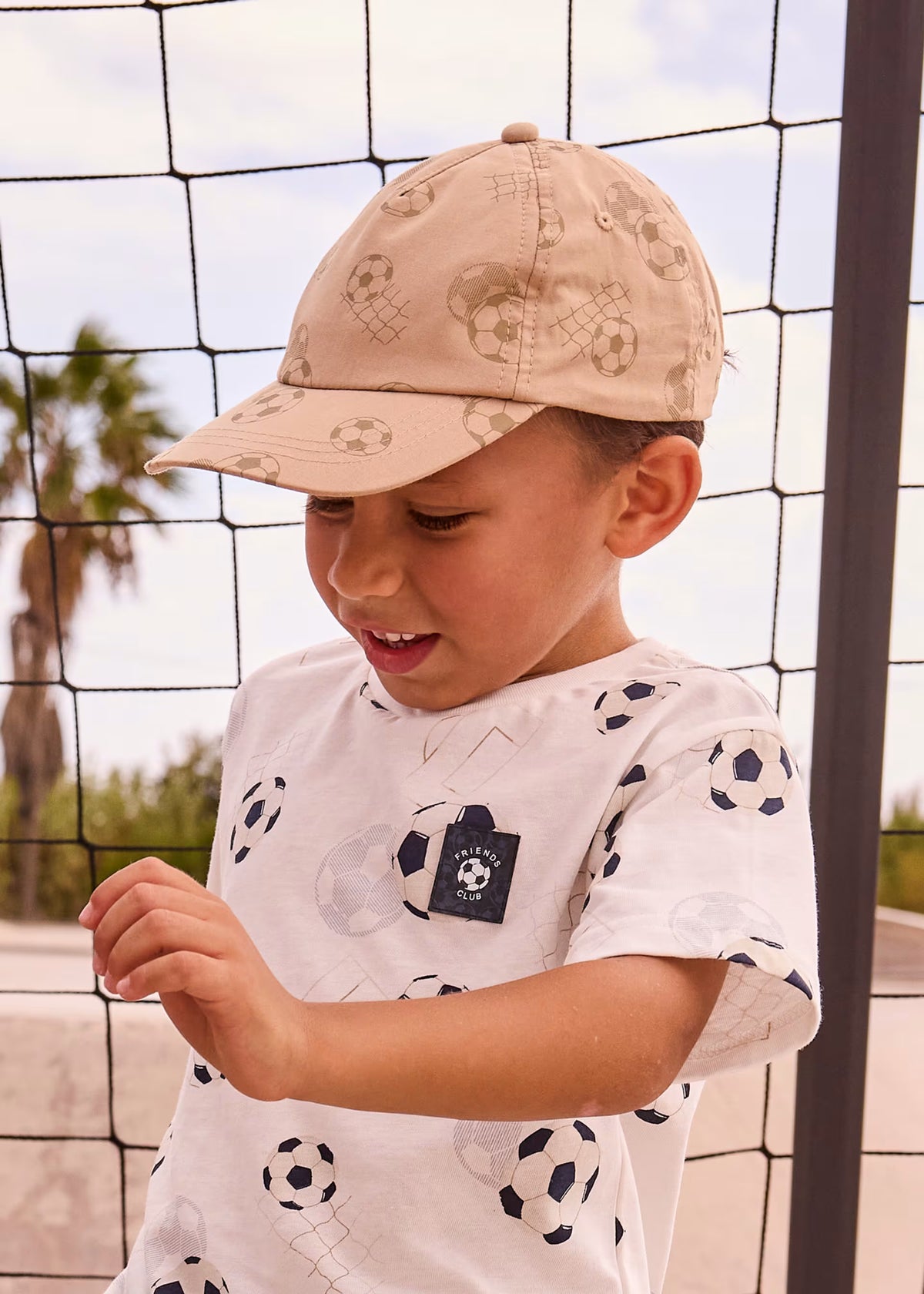 Gorra estampada fútbol mini niño