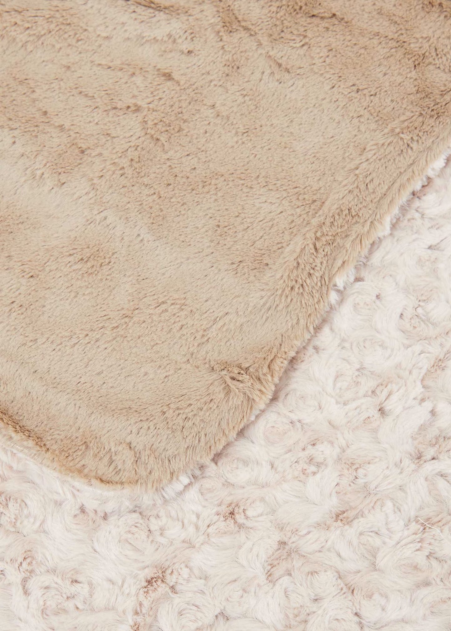 Manta pelo beige bebé recién nacid@