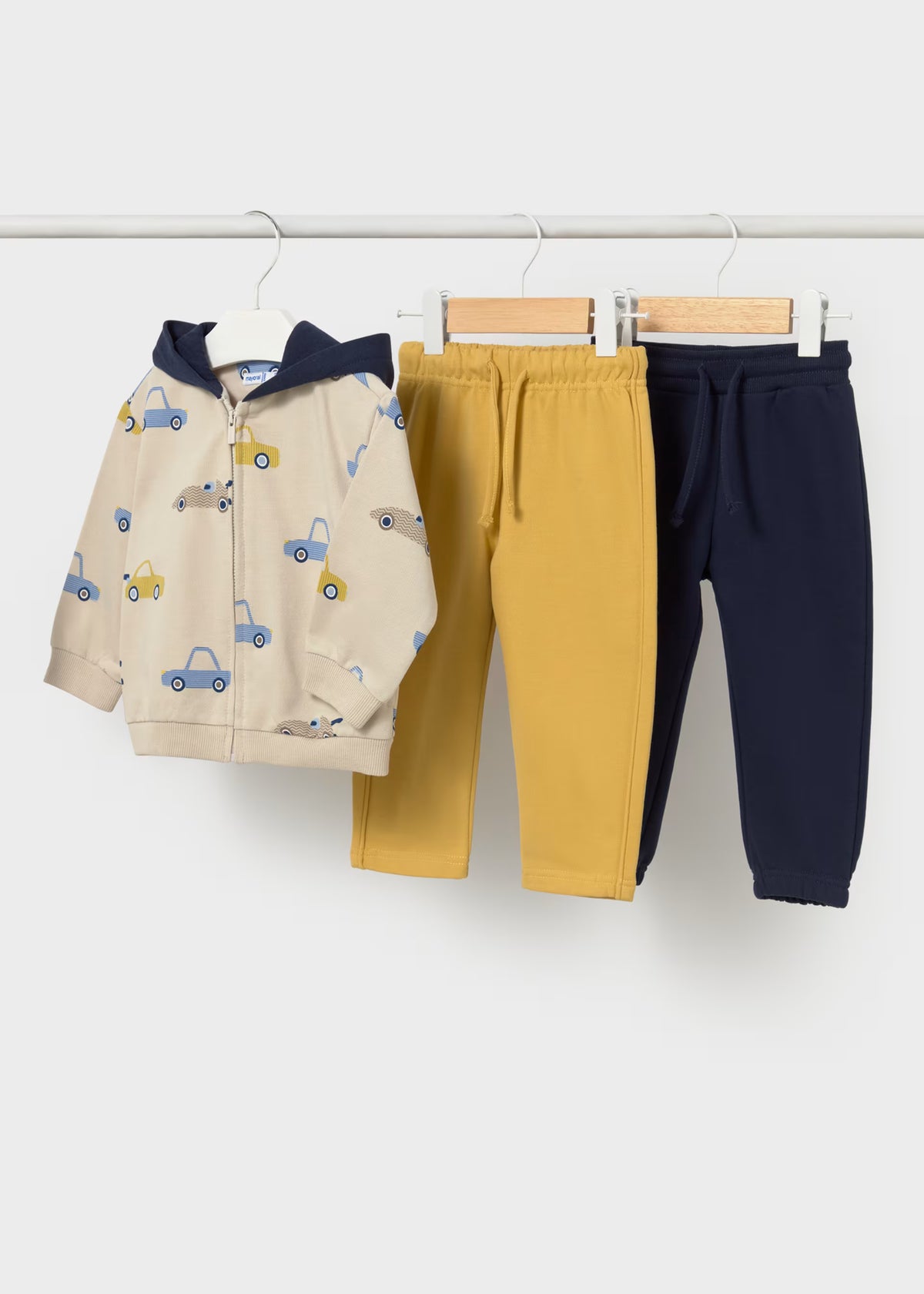 Conjunto de pants 3 piezas carritos bebé niño