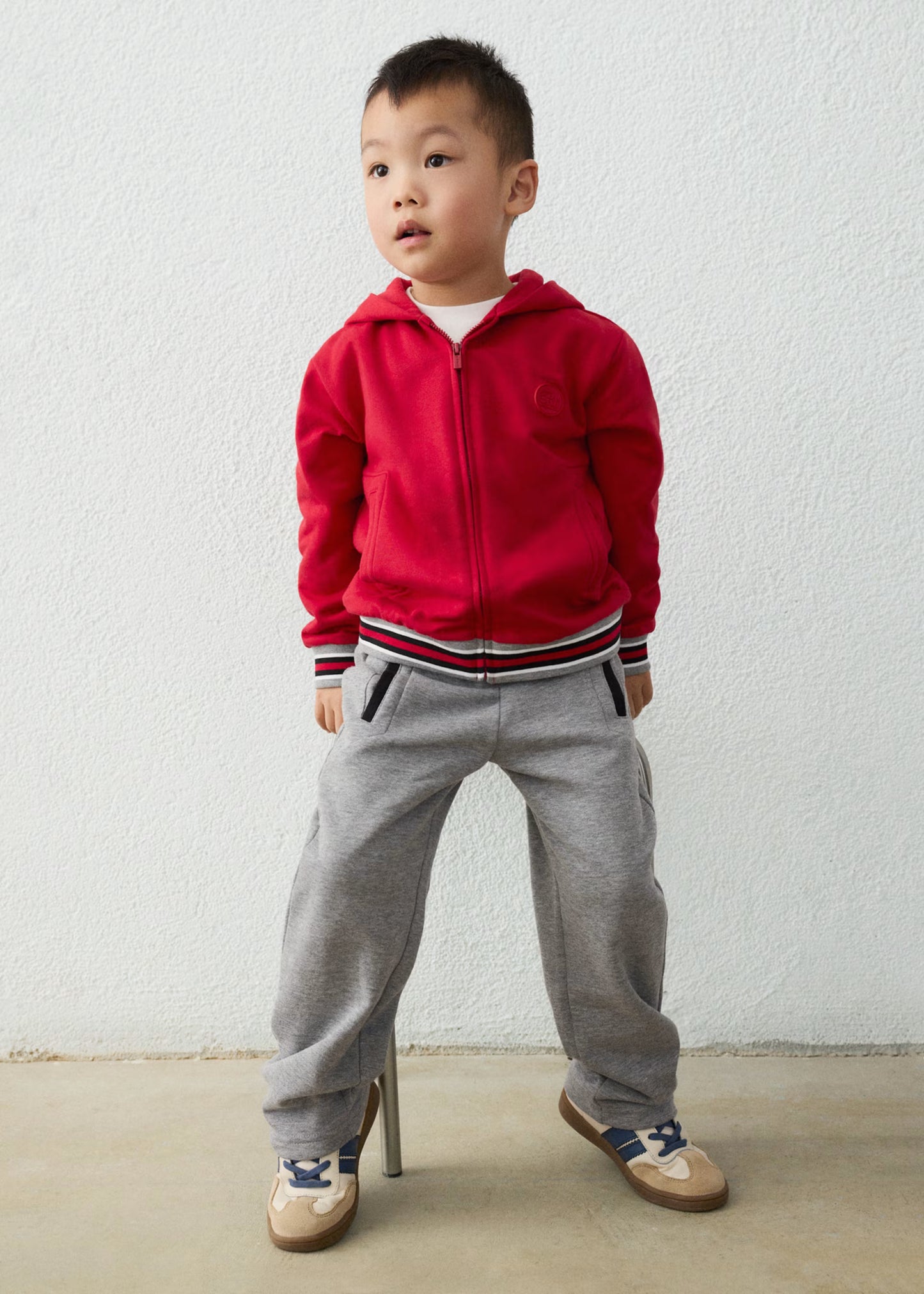 Conjunto de pants 3 piezas rojo mini niño