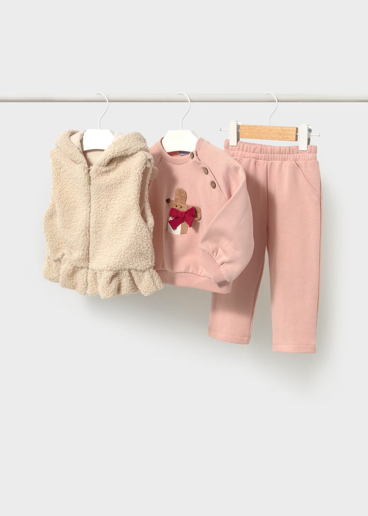 Conjunto de pants con chaleco bebé niña