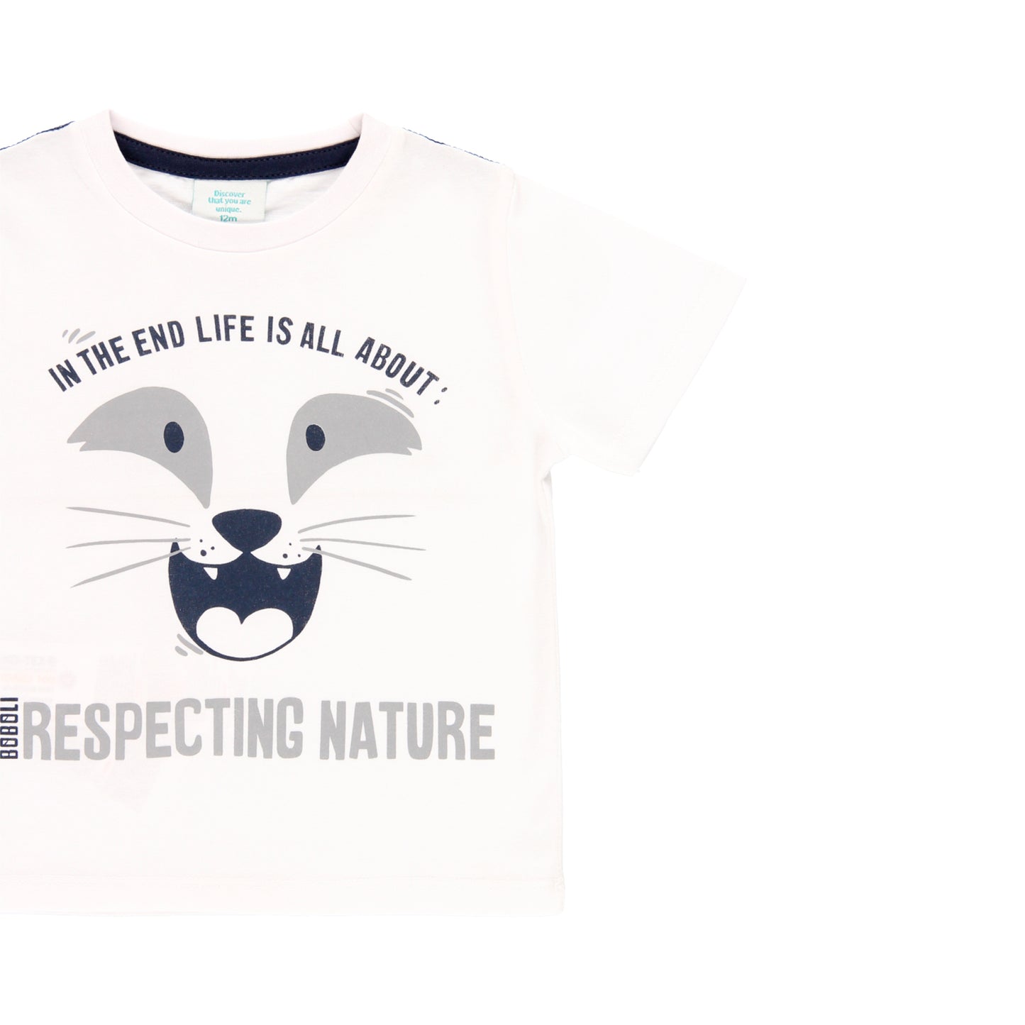 Playera blanca estampada mini niño