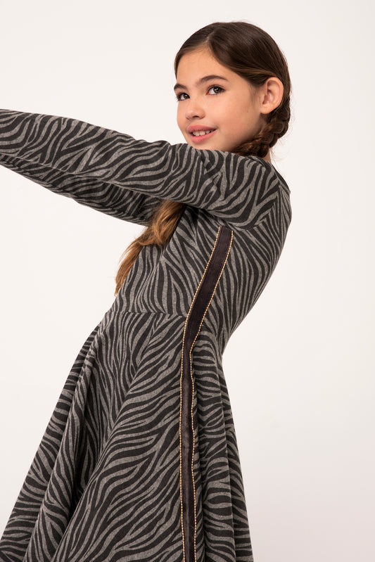 Vestido gris estampado animal print niña jr